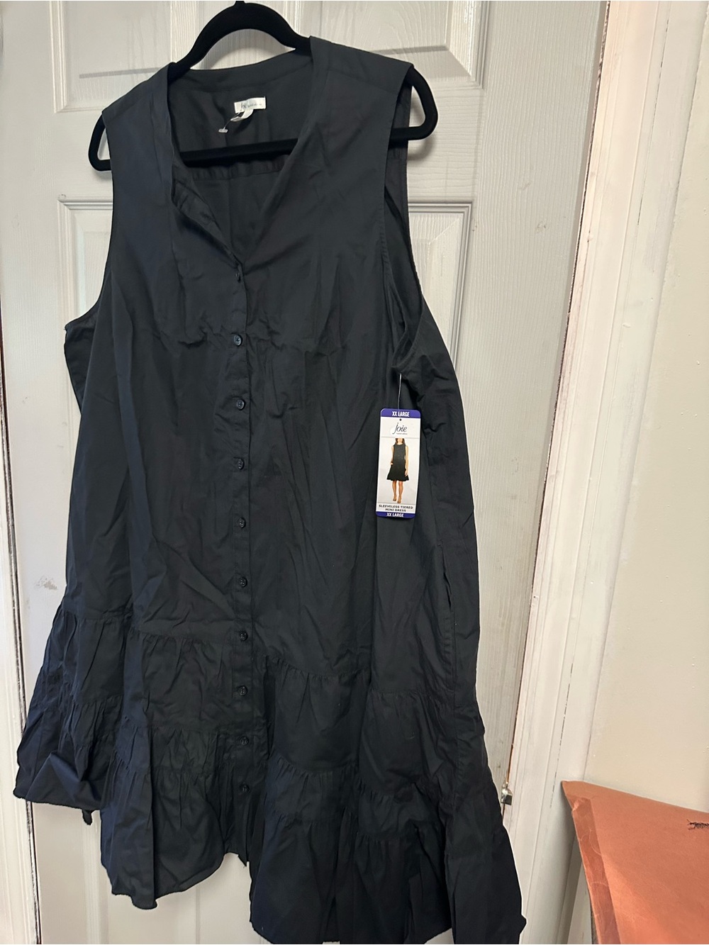 Joie Black Sleeveless Tiered Button-Front Tunic